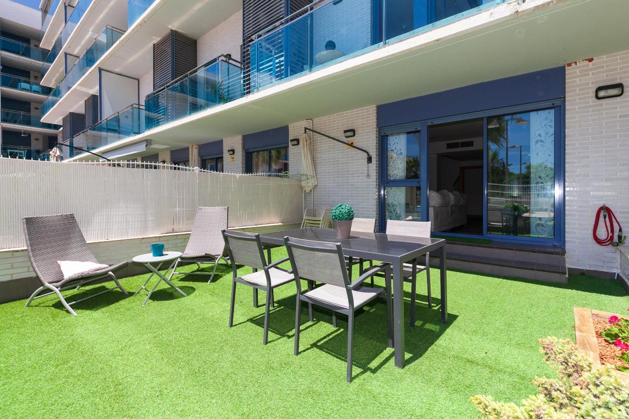 شقة Uhc Mar Augusta Family Complex كامبريلس الغرفة الصورة